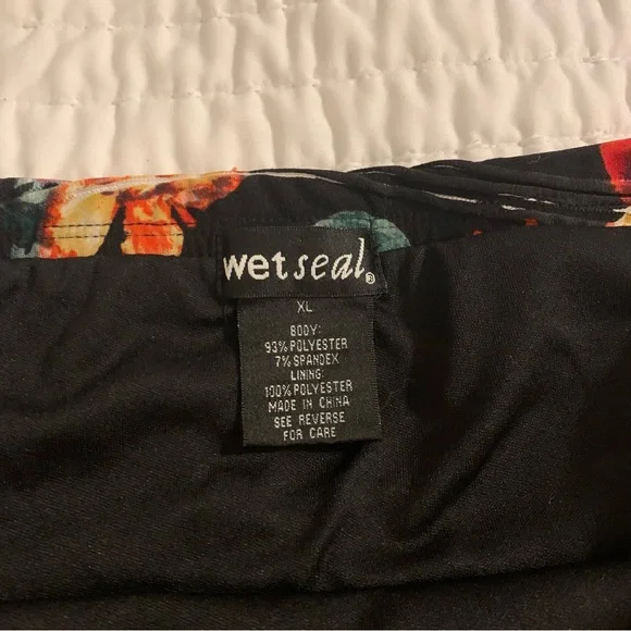 Wet seal | strapless dress - Picture 2 of 2